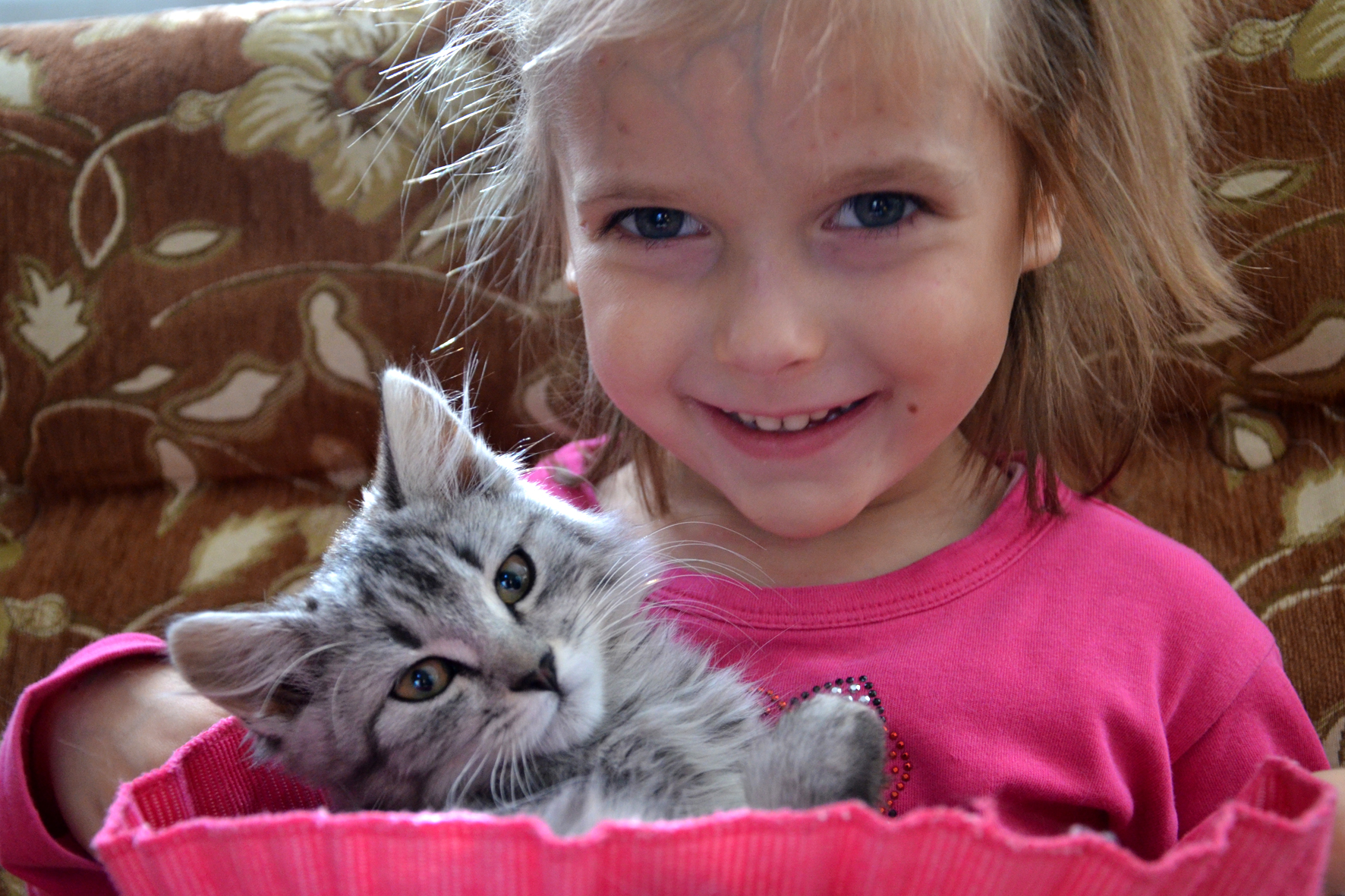 Barn med et kæledyr