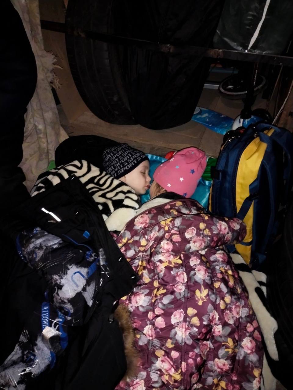 Ukraine-konflikten. Sovende børn i beskyttelsesrummet i Brovary.