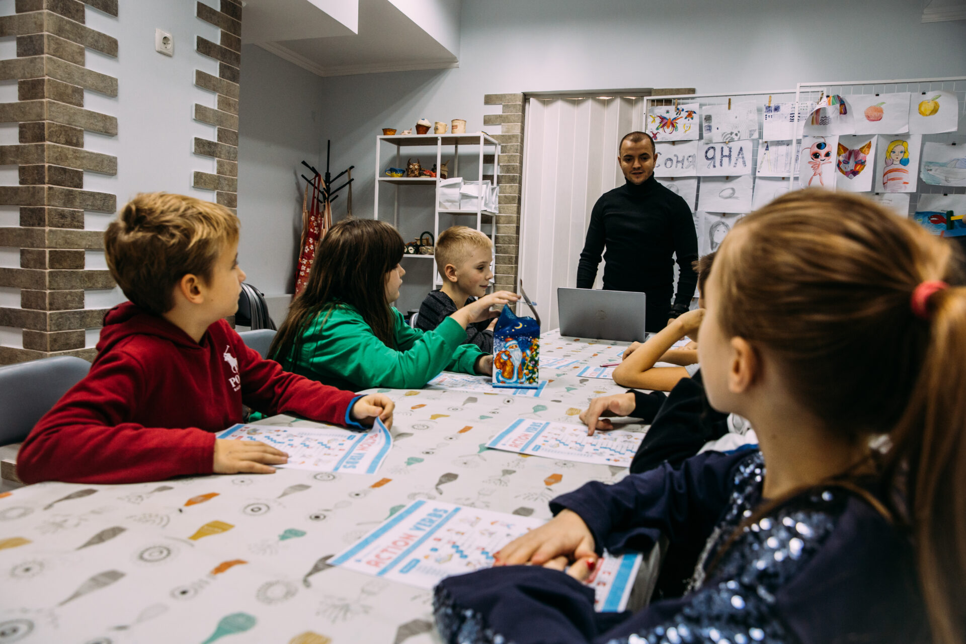 Der bliver også undervist i de børnevenlige områder