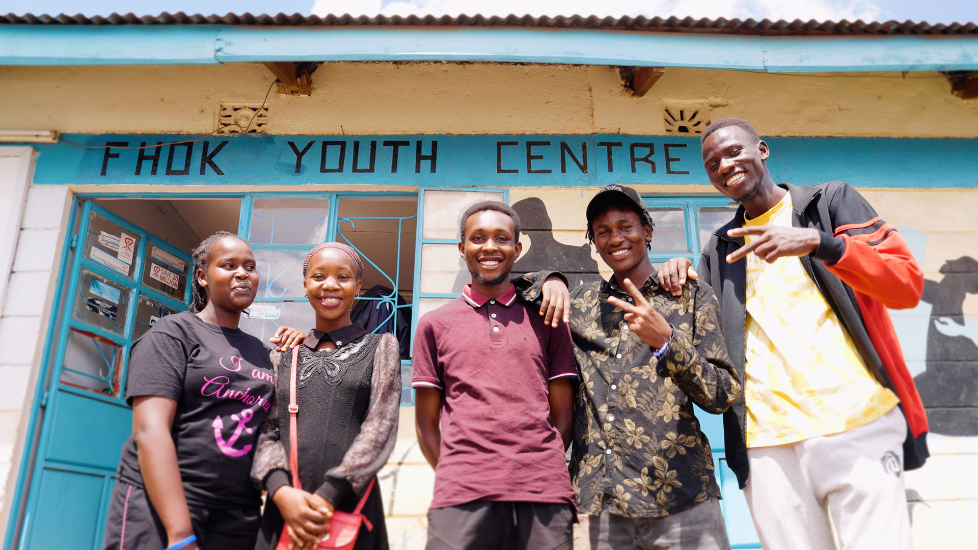 Organisationen FHOK driver et ungecenter, hvor unge kan mødes, få terapi og lave aktiviteter