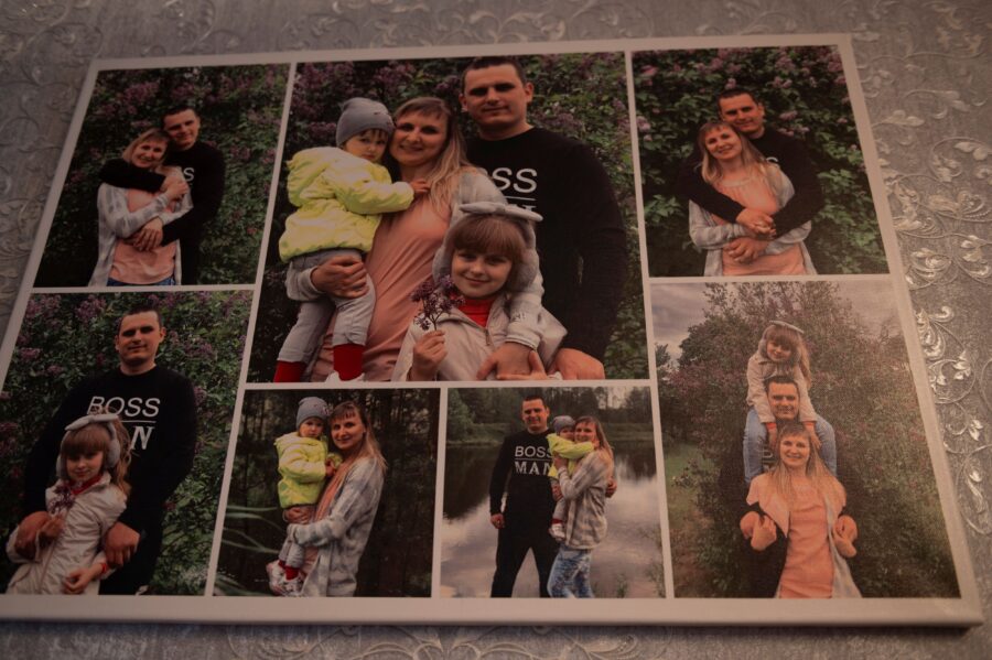 Familiefotos hænger på væggen, Ukraine